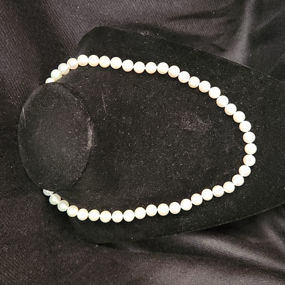 Bua Bay White Pearl Necklace with 14k gold filled clasp